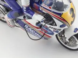 Kyosho Moto Hanging On Racer Honda NSR500 1991 Kit – RC Motorbikes