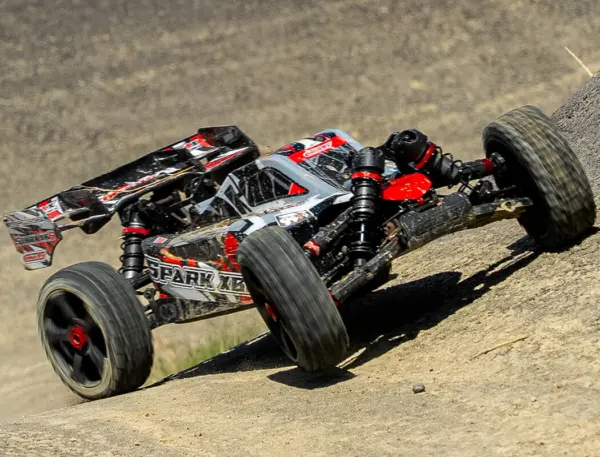 Corally Spark Xb6 6S Brushless – RC Buggies