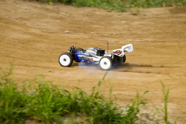 Hobao Hyper Vs 1/8 Buggy Nitro – 200-300
