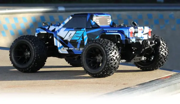 Maverick Quantum2 Flux MT - Blue – RC Monster Truck – view 3