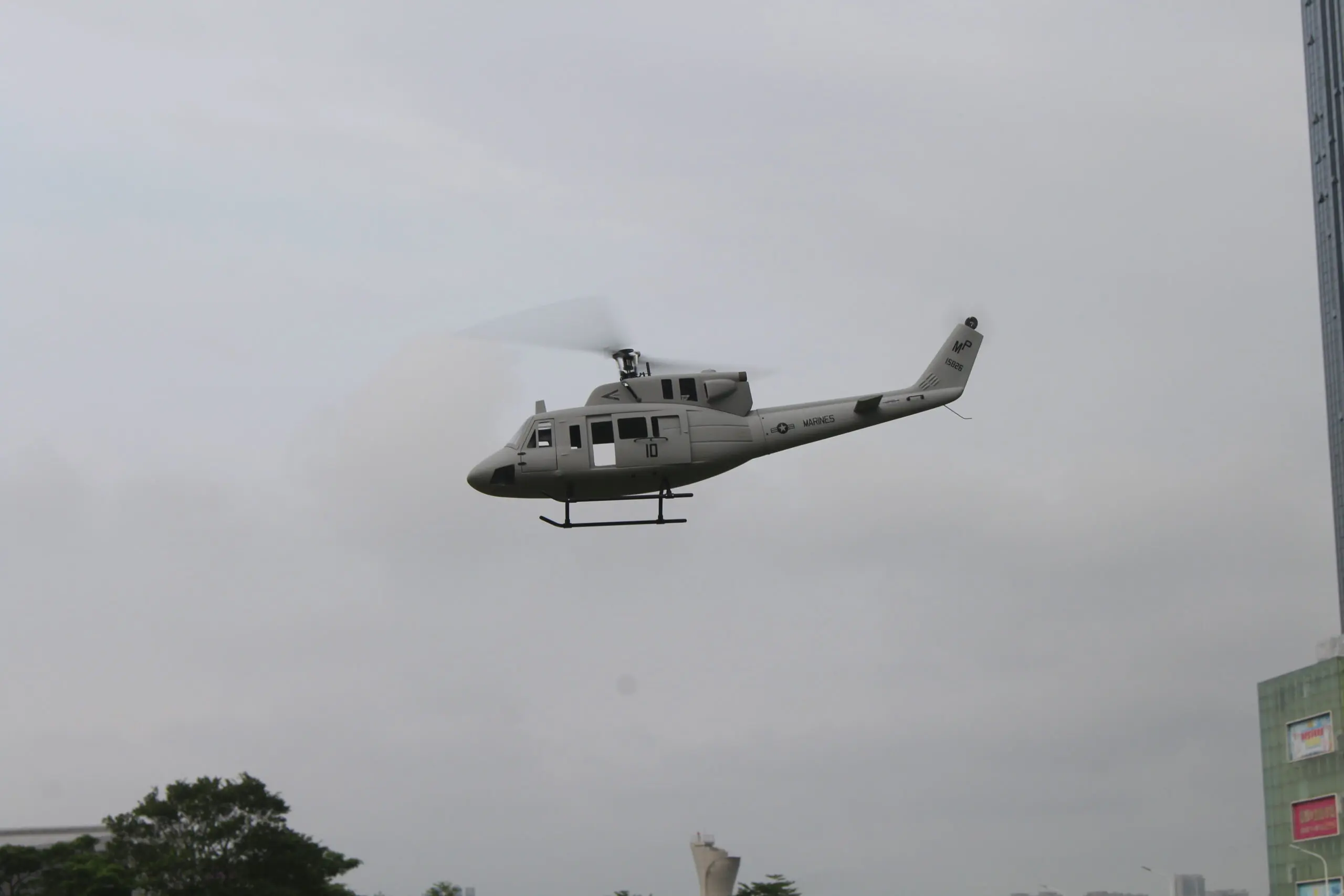 FL500 V2 FLISHRC Roban UH-1N Bell 212 500 Size Helicopter Scale Tow Rotor GPS with L7 Flight Controller RTF – RC Helicopters