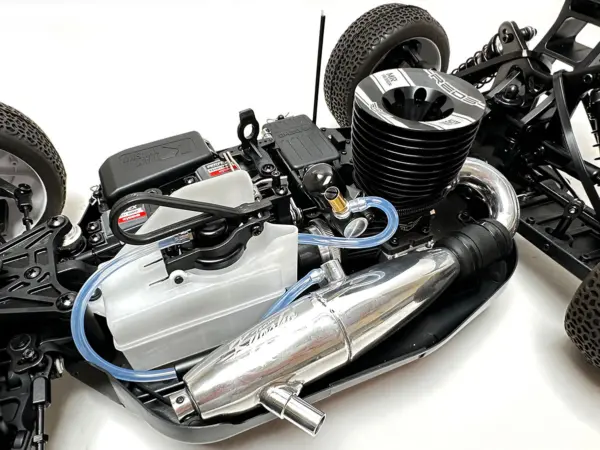 Kyosho Inferno MP10 1:8 RC Nitro REDS Edition – RC Nitro Car – view 3