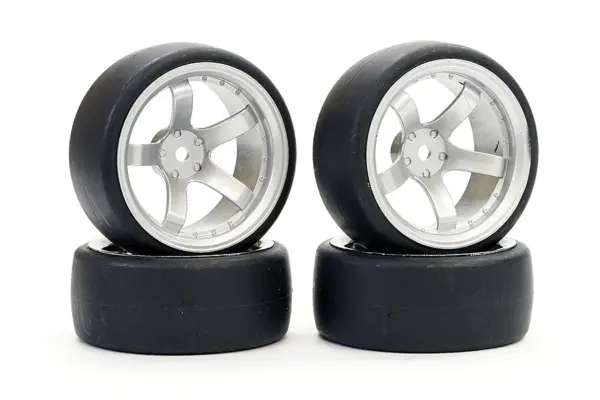 Fastrax 1/10 (4) Drift D1 Tyre W/9mm 5-Spoke Wheel- Satin Sil – view 2
