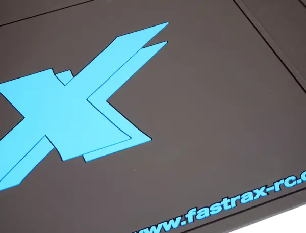 Fastrax Medium Rubber Pit Mat - Black 62cm X 42cm – view 4