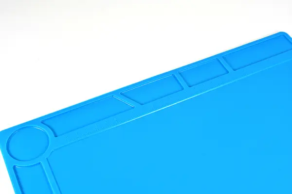 Fastrax Small Rubber Pit Mat - Blue 36cm X 24cm – view 2