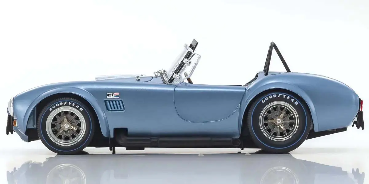 Kyosho 1:18 Shelby Cobra 427 S/C Spider 1962 Light Blue-White – Diecast static models
