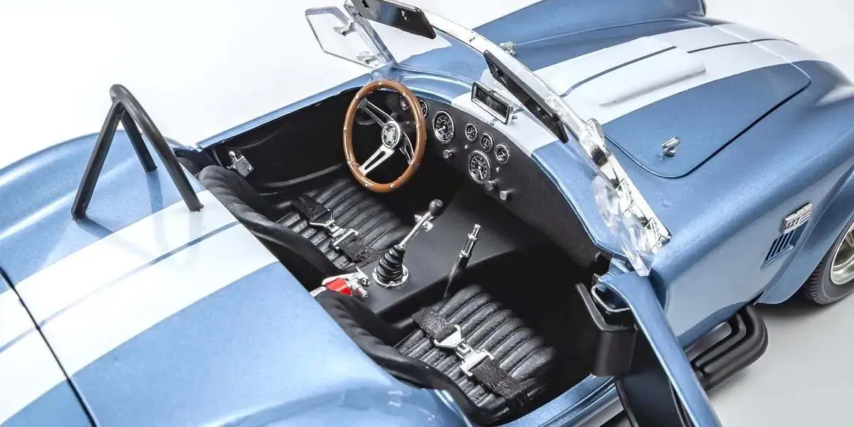 Kyosho 1:18 Shelby Cobra 427 S/C Spider 1962 Light Blue-White – Diecast static models