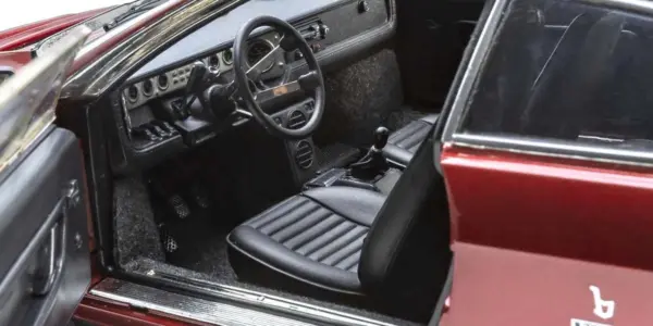 Kyosho 1:18 Lamborghini Urraco P250 1973 Red Metal – view 4