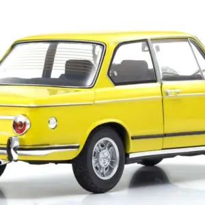 Kyosho 1:18 BMW 2002 Tii 1972 Yellow – Diecast static models
