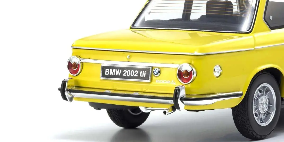 Kyosho 1:18 BMW 2002 Tii 1972 Yellow – Diecast static models