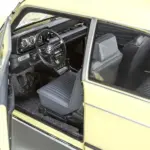 Kyosho 1:18 BMW 2002 Tii 1972 Creme – Diecast static models