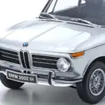 Kyosho 1:18 BMW 2002 Tii 1972 Silver – Diecast static models
