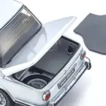 Kyosho 1:18 BMW 2002 Tii 1972 Silver – Diecast static models