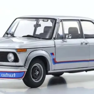 Kyosho 1:18 BMW 2002 Turbo 1974 Silver – Diecast static models