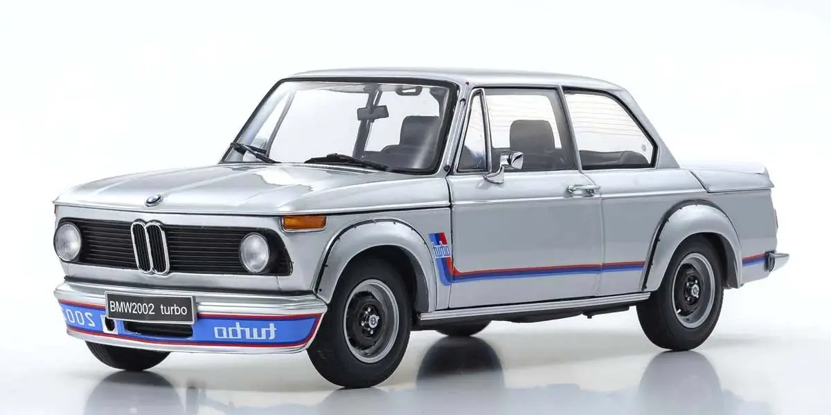 Kyosho 1:18 BMW 2002 Turbo 1974 Silver – Diecast static models