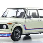 Kyosho 1:18 BMW 2002 Turbo 1974 White – Diecast static models