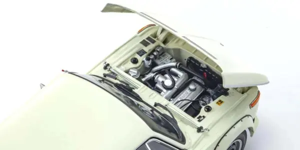 Kyosho 1:18 BMW 2002 Turbo 1974 White – view 5