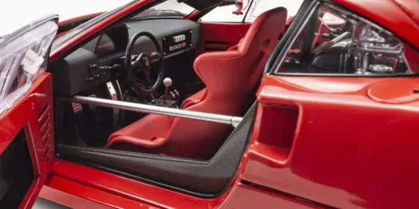Kyosho 1:12 Ferrari F40 Competizione 1989 Red – view 5