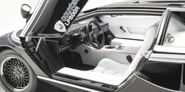 Kyosho 1:12 Lamborghini Countach Lp500r 1982 Black – view 9
