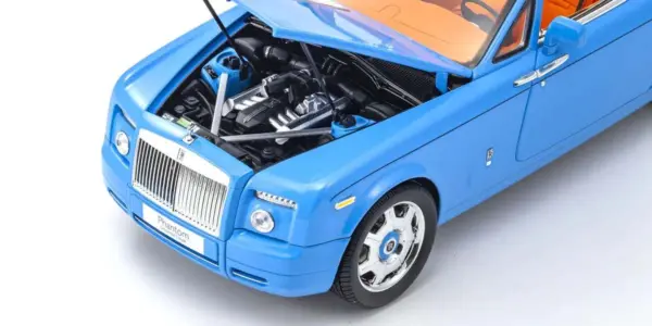Kyosho 1:18 Rolls-Royce Phantom Drophead Coupé 2007 Light Blue – view 5