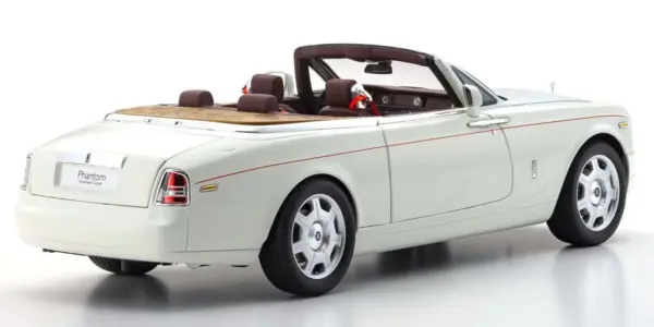 Kyosho 1:18 Rolls-Royce Phantom Drophead Coupé 2007 English White – view 2