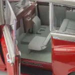 Kyosho 1:18 Rolls-Royce Phantom Vi Ewb 1968 Red-Light Beige – RC Cars