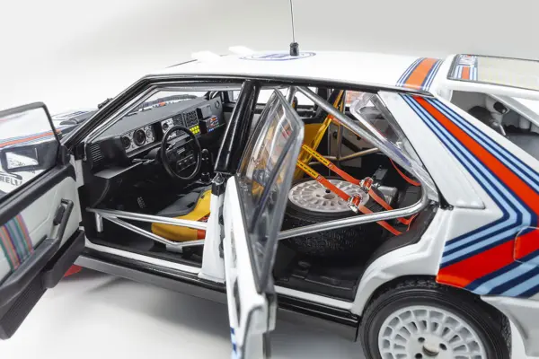 Kyosho 1:18 Lancia Delta Hf 4wd 1000 Lakes 1987 Team Lancia nr.4 – view 6