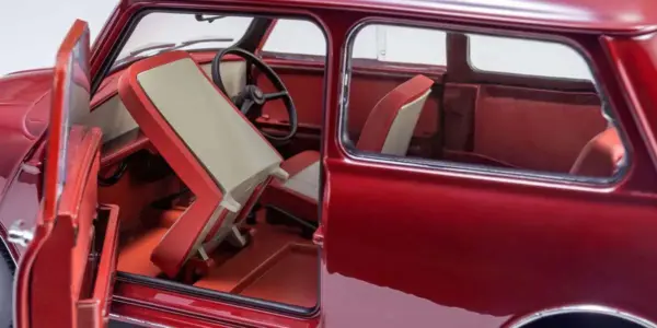 Kyosho 1:18 Morris Mini Minor Cherry Red – view 5