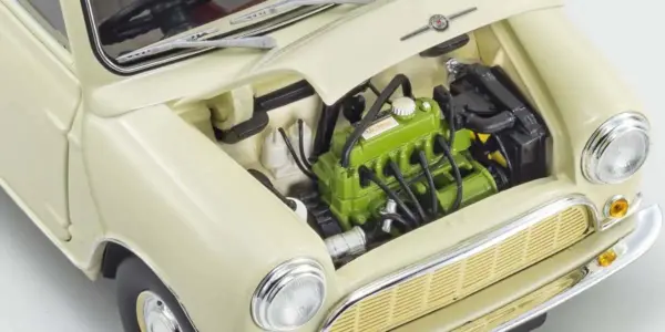Kyosho 1:18 Morris Mini Minor Old English White – view 6