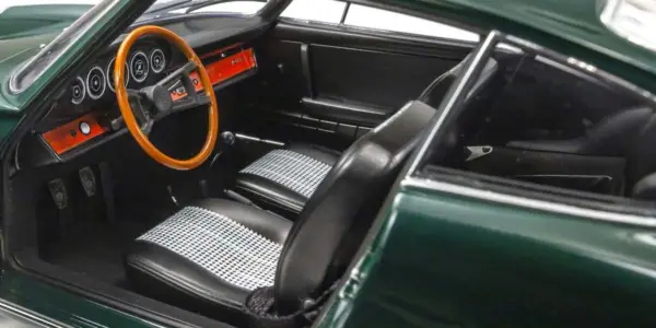 Kyosho 1:18 Porsche 911 2.0 (901) 1964 Irish Green – view 4