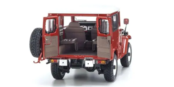 Kyosho 1:18 Toyota Land Cruiser 40 Van (BJ42V) 1980 Red – view 4