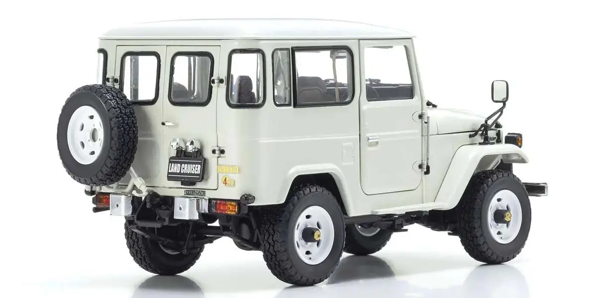 Kyosho 1:18 Toyota Land Cruiser 40 Van (BJ42V) 1980 White – RC Cars