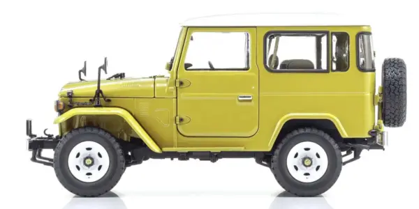 Kyosho 1:18 Toyota Land Cruiser 40 Van (BJ42V) 1980 yellow – view 3