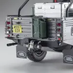 Kyosho 1:18 Resin Land Rover Defender 2001 Tomb Raider Edition – RC Cars