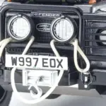 Kyosho 1:18 Resin Land Rover Defender 2001 Tomb Raider Edition – RC Cars