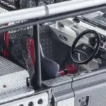 Kyosho 1:18 Resin Land Rover Defender 2001 Tomb Raider Edition – RC Cars