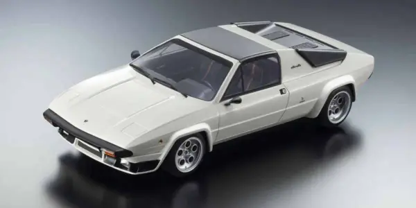 Kyosho 1:18 Resin Samurai Collection Lamborghini Silhouette White – view 7
