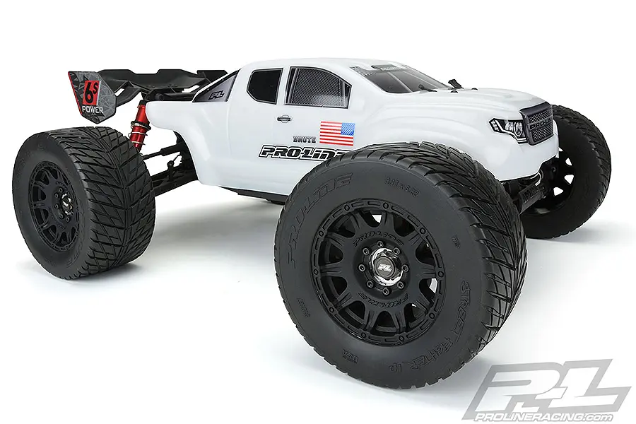 Proline Street Fighter 3.8" Belted Tires Mounted on Raid Black Wheels 8x32 Hex 17mm – RC Cars