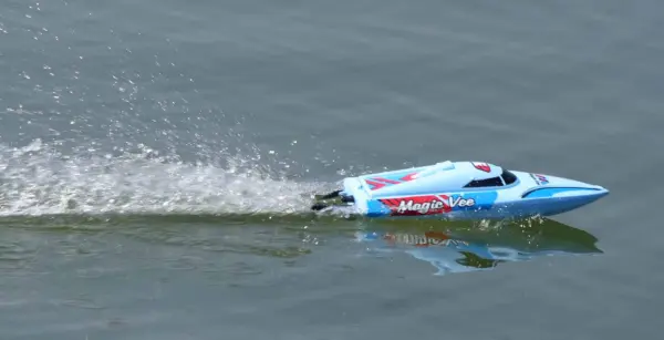Joysway Magic Vee V6 Electric Abs 270mm Brushed 2.4g RTR Boat – RC Speed Boat – view 8