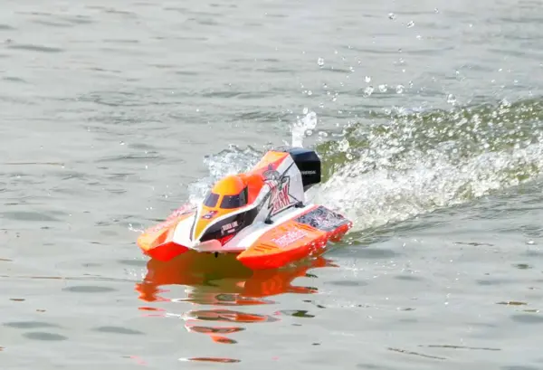 Joysway Mad Shark V2 F1 Brushless Electric Abs 443mm 2.4g Artr Boat – RC Speed Boat – view 17