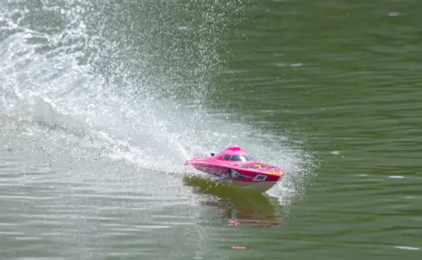 Joysway Rocket V2 Deep v Brushless Electric Abs 620mm 2.4g RTR Boat – RC Speed Boat – view 3