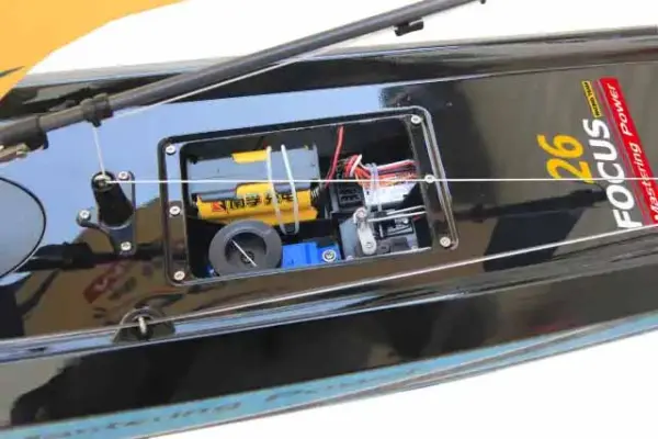 Joysway Focus III 995mm 2.4G RTR Sailboat (BL) – view 3