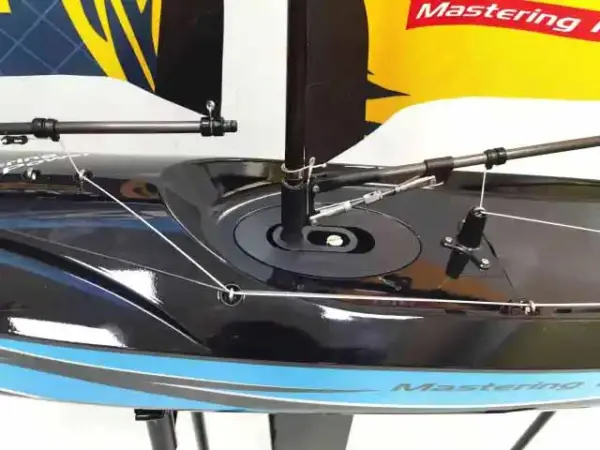 Joysway Focus III 995mm 2.4G RTR Sailboat (BL) – view 5