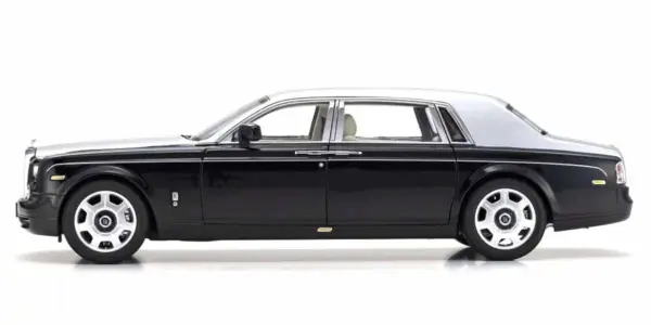 Kyosho 1:18 Rolls-Royce Phantom EWB 2012 Black Silver – view 3