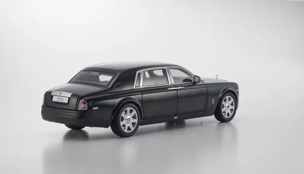 Kyosho 1:18 Rolls-Royce Phantom EWB 2012 Diamond Black – view 2