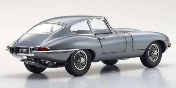 Kyosho 1:18 Jaguar E-Type 3.8L Coupe MK1 1961 British Racing Green – view 3