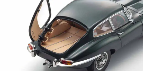 Kyosho 1:18 Jaguar E-Type 3.8L Coupe MK1 1961 British Racing Green – view 16