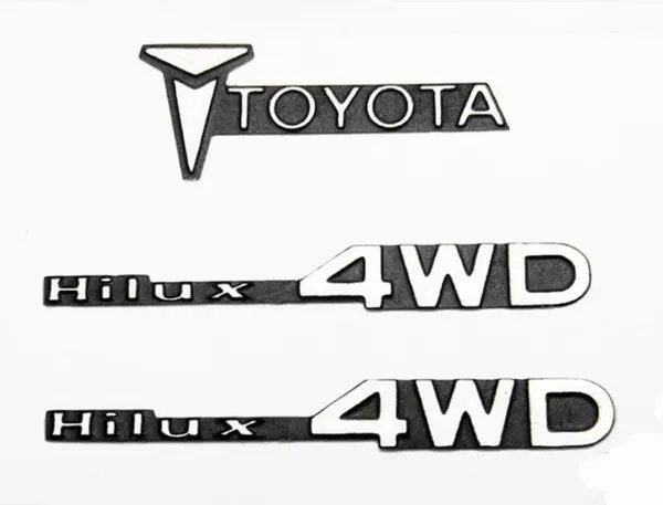 Rc4wd 1/10 Metal Emblem for Tamiya Hilux – view 2