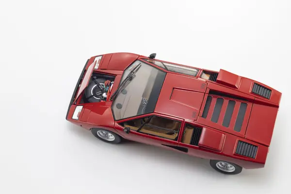 Kyosho 1:18 Lamborghini Countach LP400 1974 – view 4