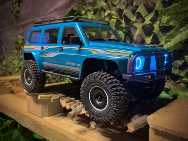 1:10 EP Crawler CR4.4 "PATROL"light blue" RTR – view 6